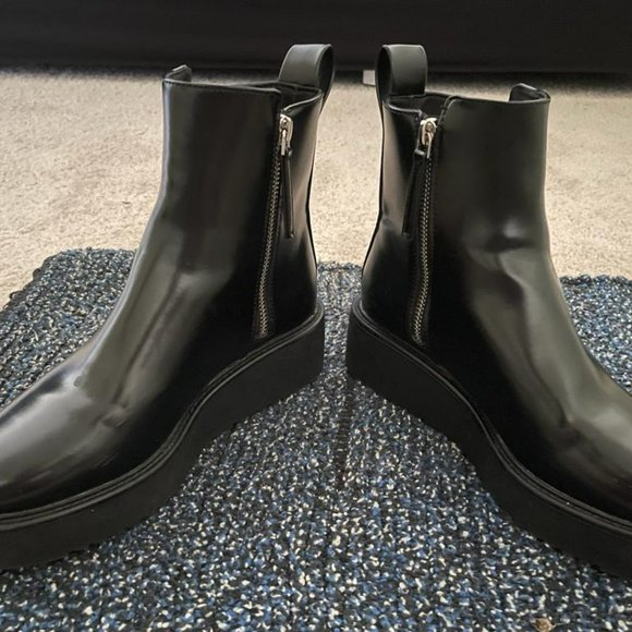 Boots - Picture 2 of 3